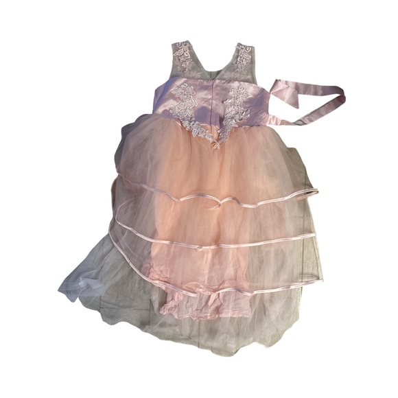 Elegant Pink and Lace Dress - size 10/12 - Picture 2 of 3